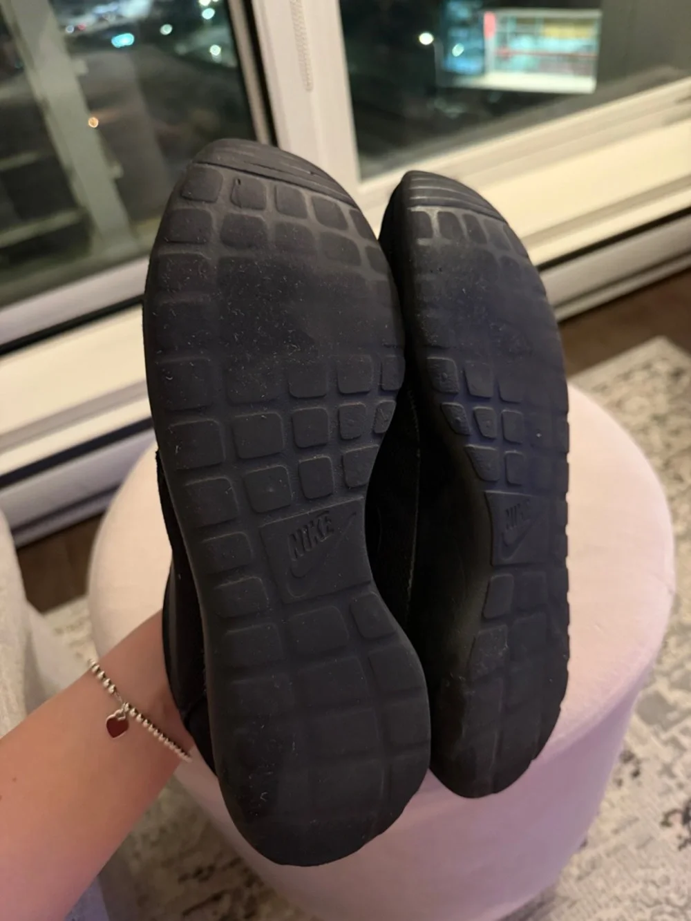 Nice Roshe running shoes - Picture 6 of 7